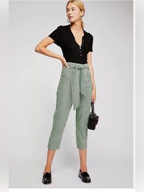 High-Waist Gingham Paperbag Pants with Tie Belt - Black/White